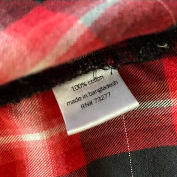 Sonoma Red and Black Checkered Plaid Button Down Top Size Medium - Picture 7 of 7